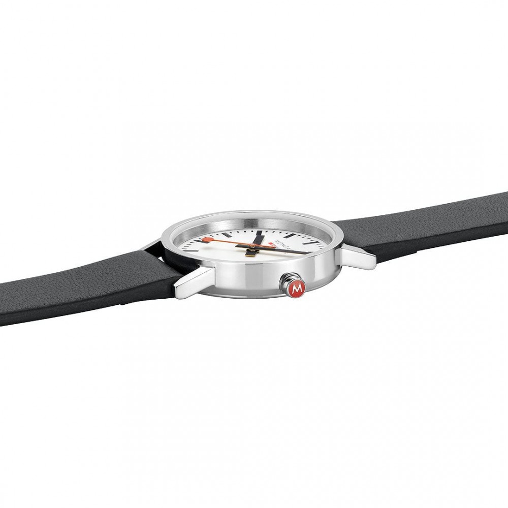 Armbåndsur Mondaine Classic Hvit/Lær Ø30 mm A658.30323.11SBBV